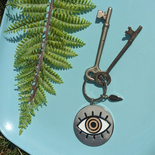 metal enamel keychain / purse charm | eyeball