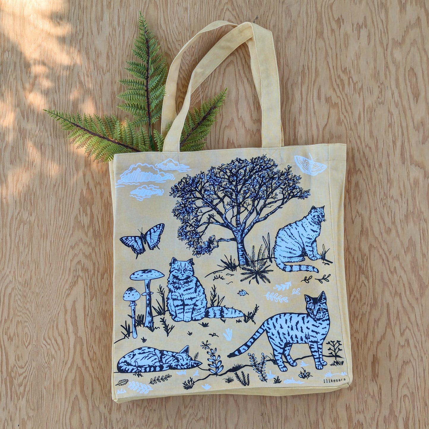 tote bag | outside cats - cream canvas screenprinted tote