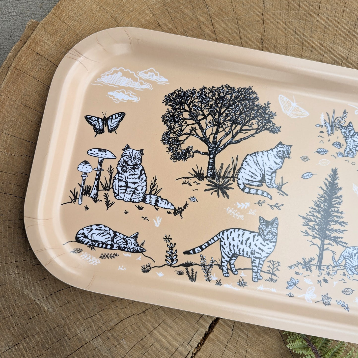 birch wood tray | outside cats - tan 17" x 9" dishwasher safe