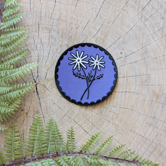 iron-on patch | purple daisy flower - 2.75" round