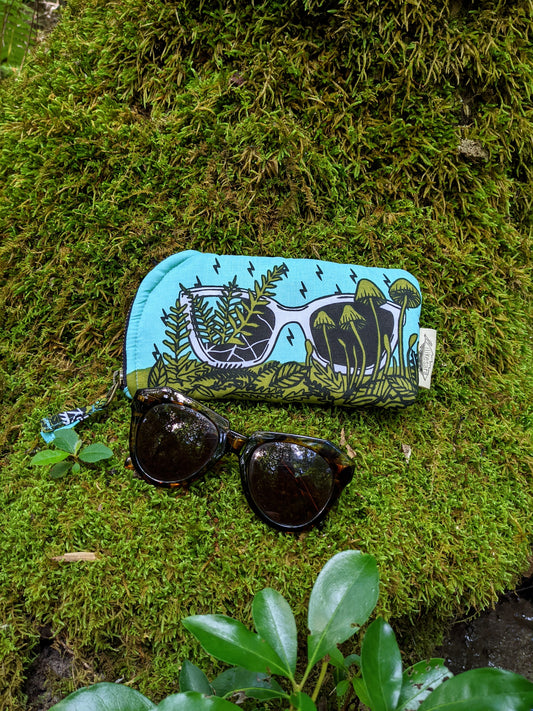 glasses case | nature glasses - green & blue cushioned zipper bag