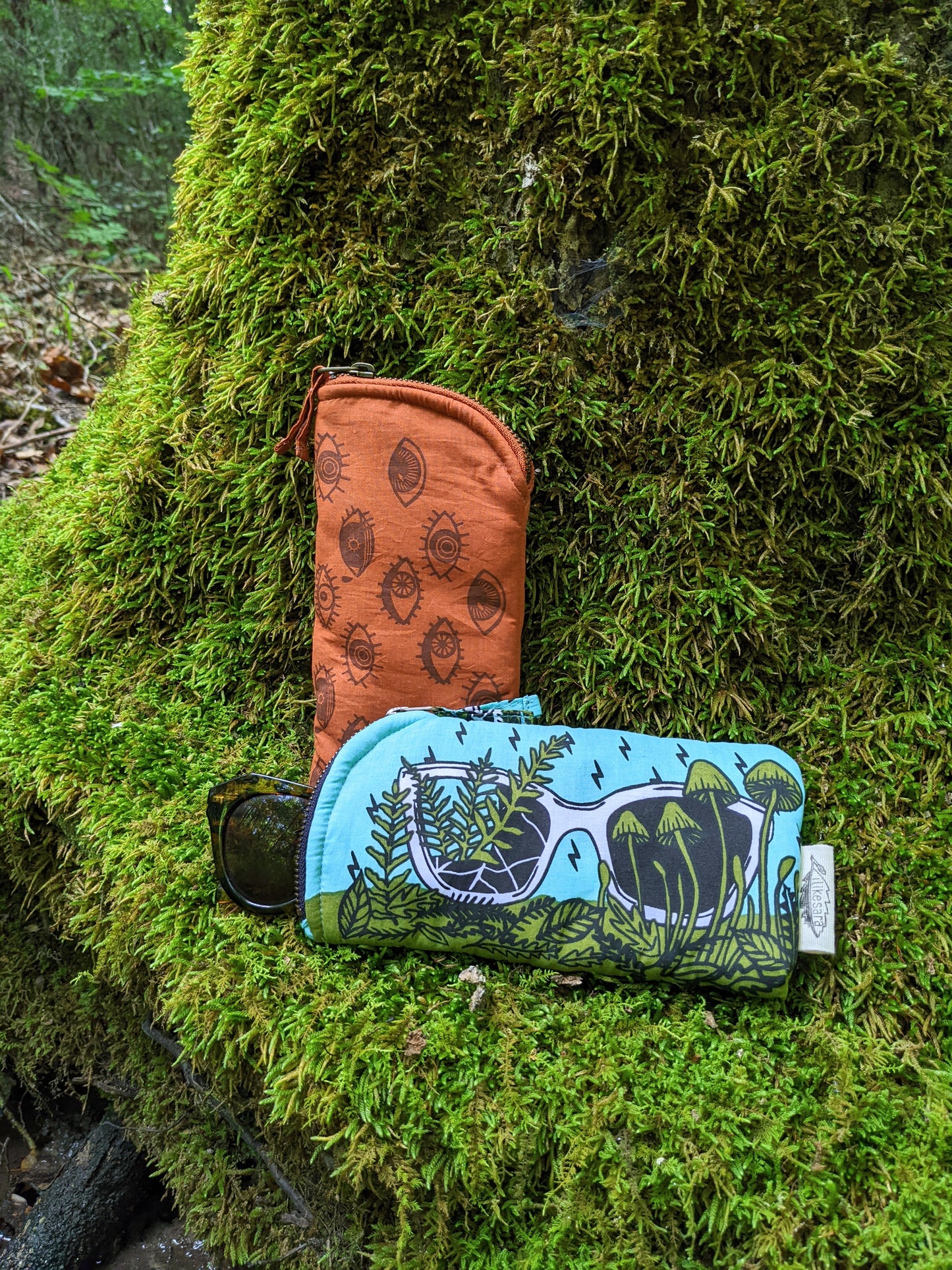 glasses case | eye glasses - orange & brown eyeball cushioned zipper bag