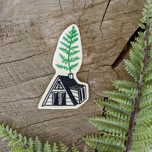 iron-on patch | fern cabin 3.5" x 2.1"