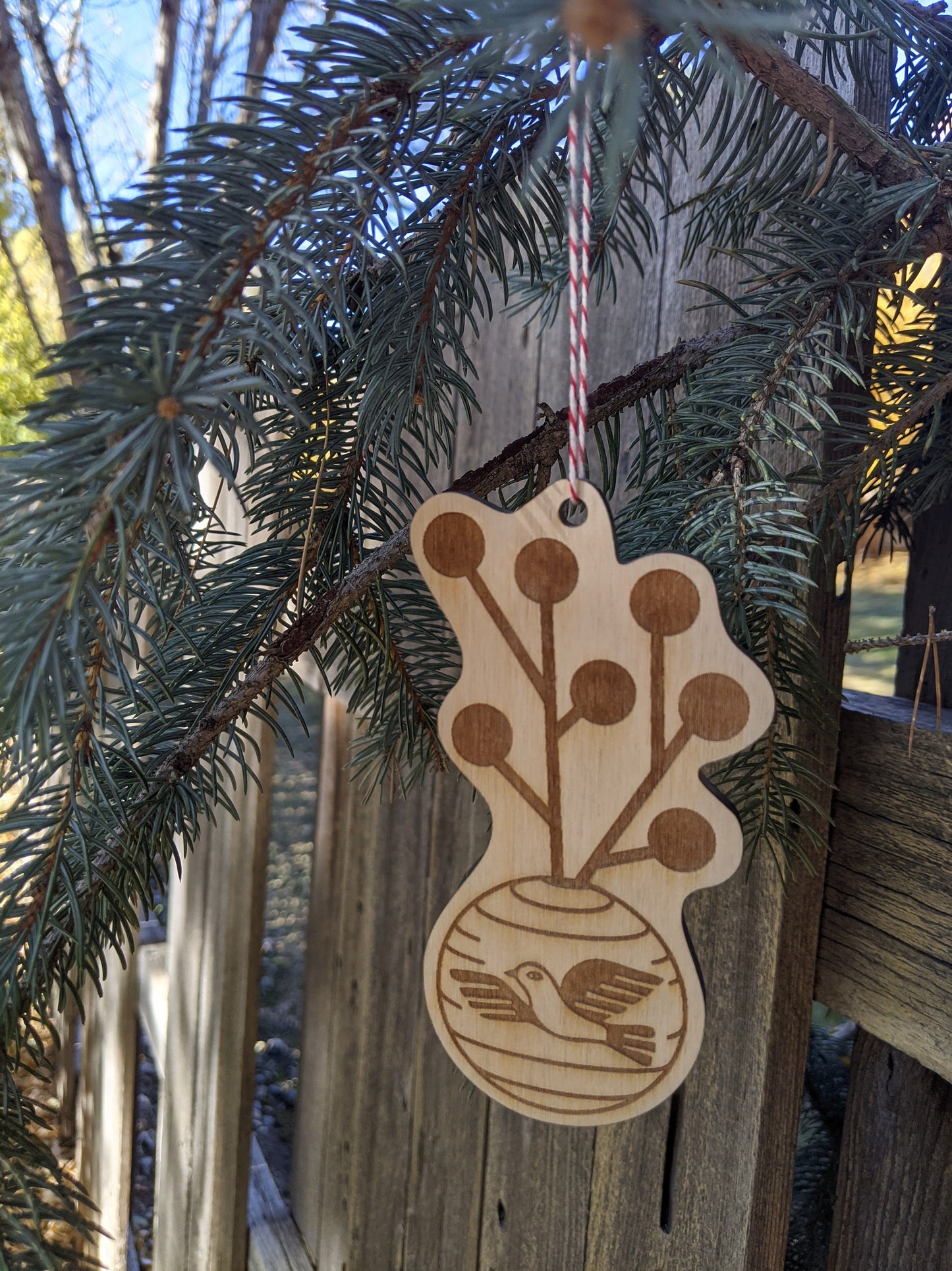 wooden ornament | bird vase - laser-cut birch plywood Christmas decor