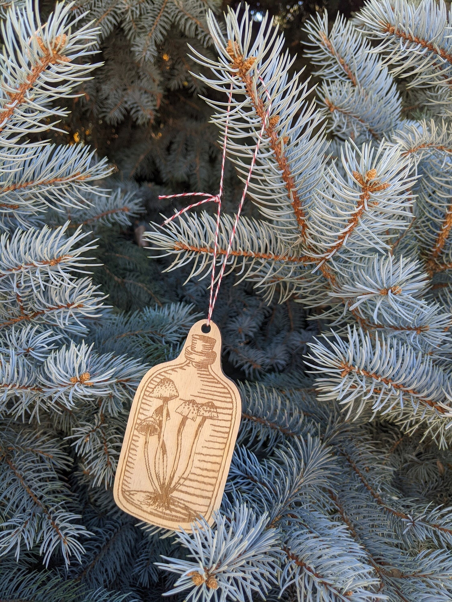 wooden ornament | mushroom bottle - laser-cut birch plywood Christmas decor