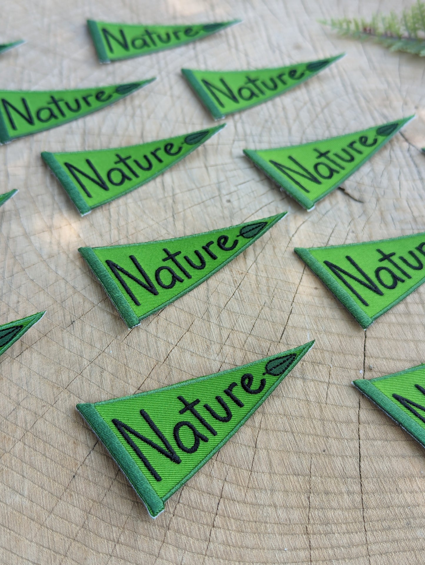 iron-on patch | nature pennant flag - green 3.8" x 2"