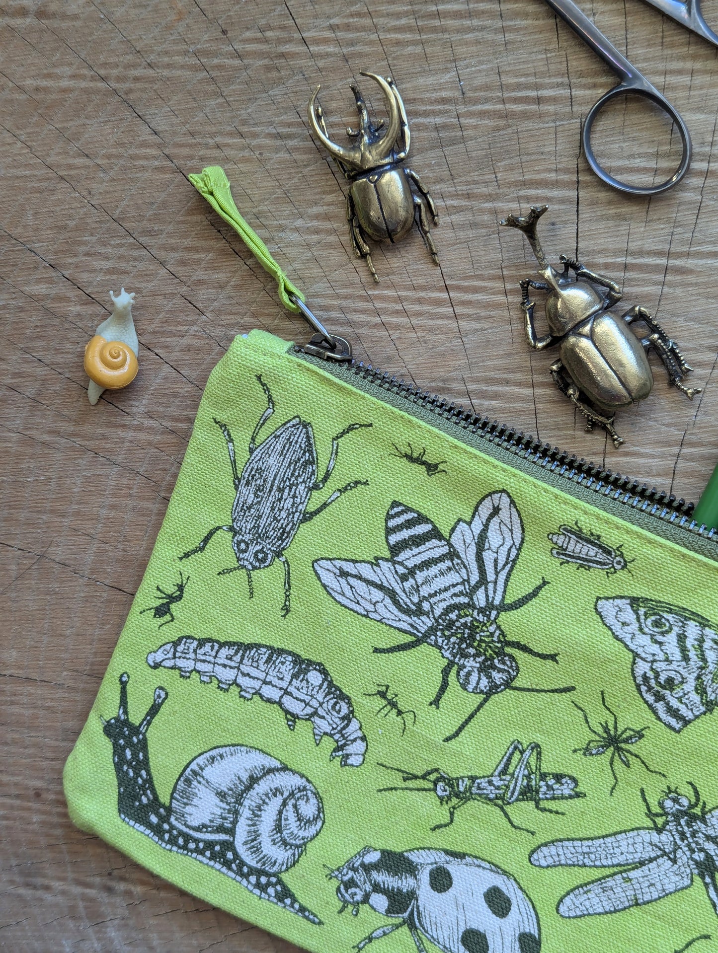 zippered pouch | insecta