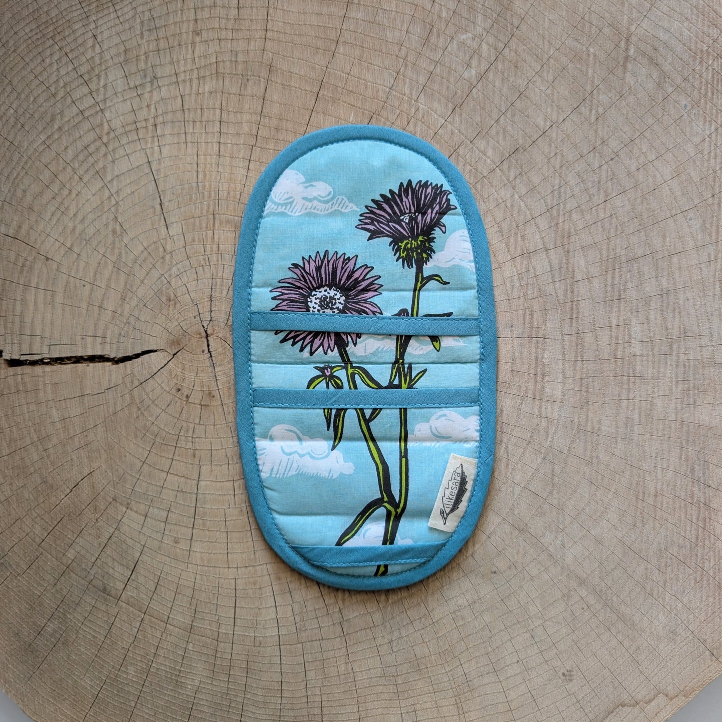 insulated pot holder / hot pad | aster flower & clouds