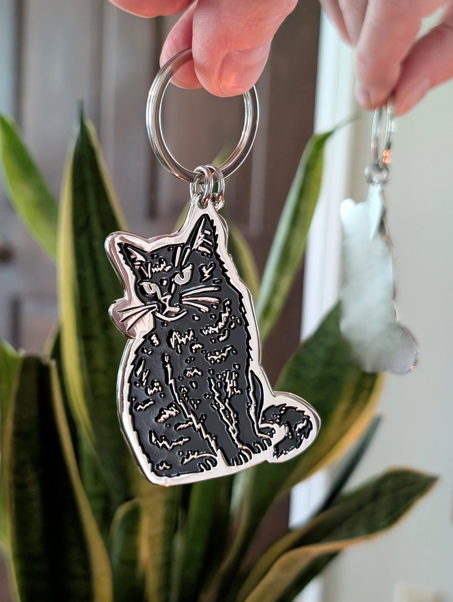 metal enamel keychain / purse charm | black cat