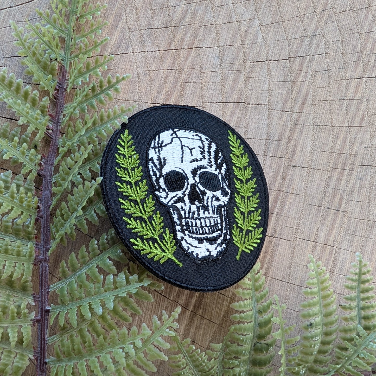 iron-on patch | skull with ferns - embroidered applique, bones & plants