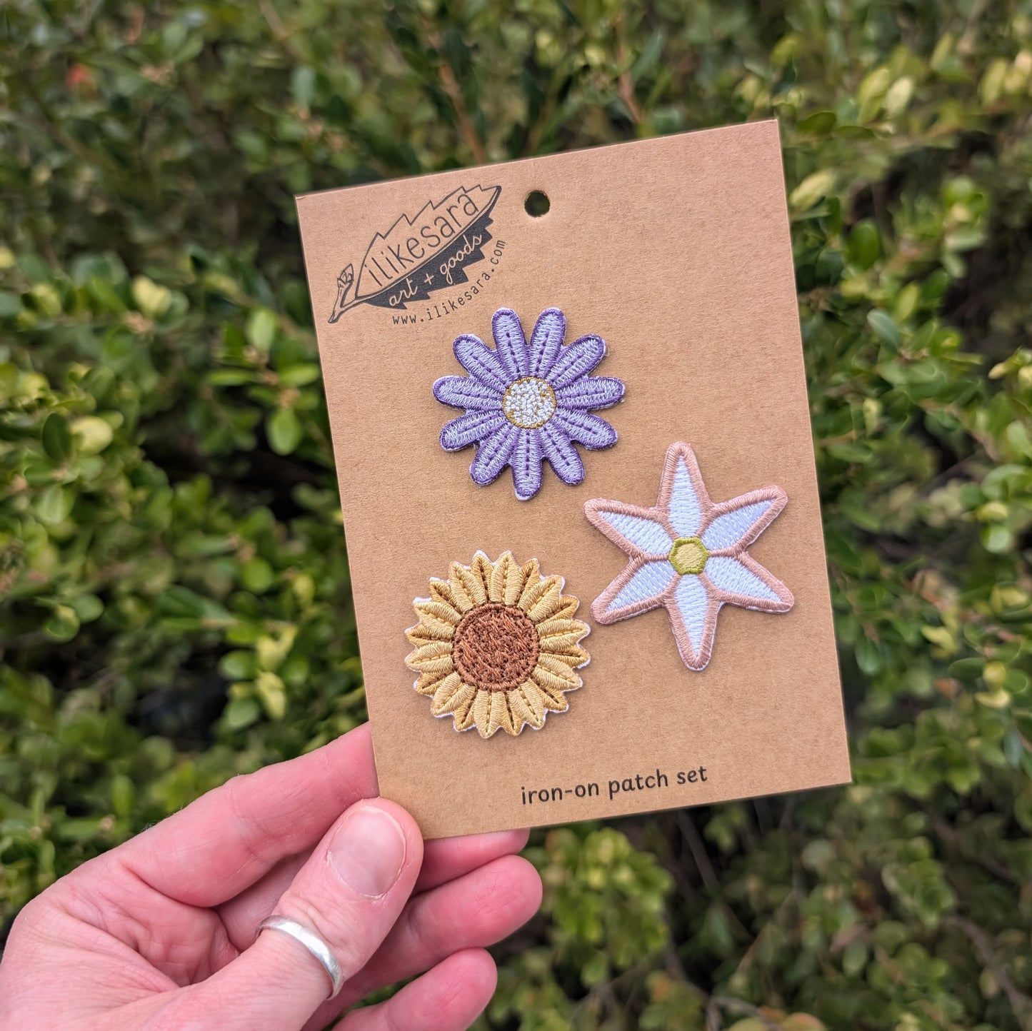 iron-on patch | flower 3 patch pack - embroidered applique, daisy sunflower anemone