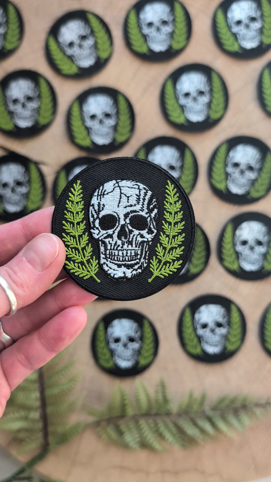 iron-on patch | skull with ferns - embroidered applique, bones & plants