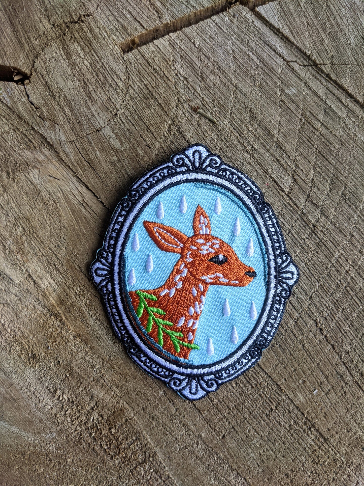 iron-on patch | deerest - oval deer 3.5" x 2.75"