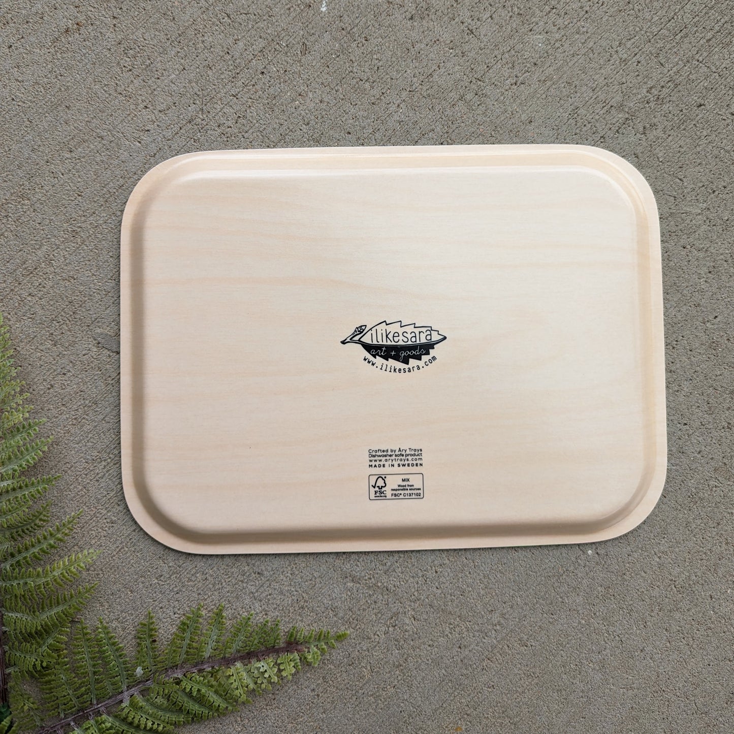 tray | bugs & blooms