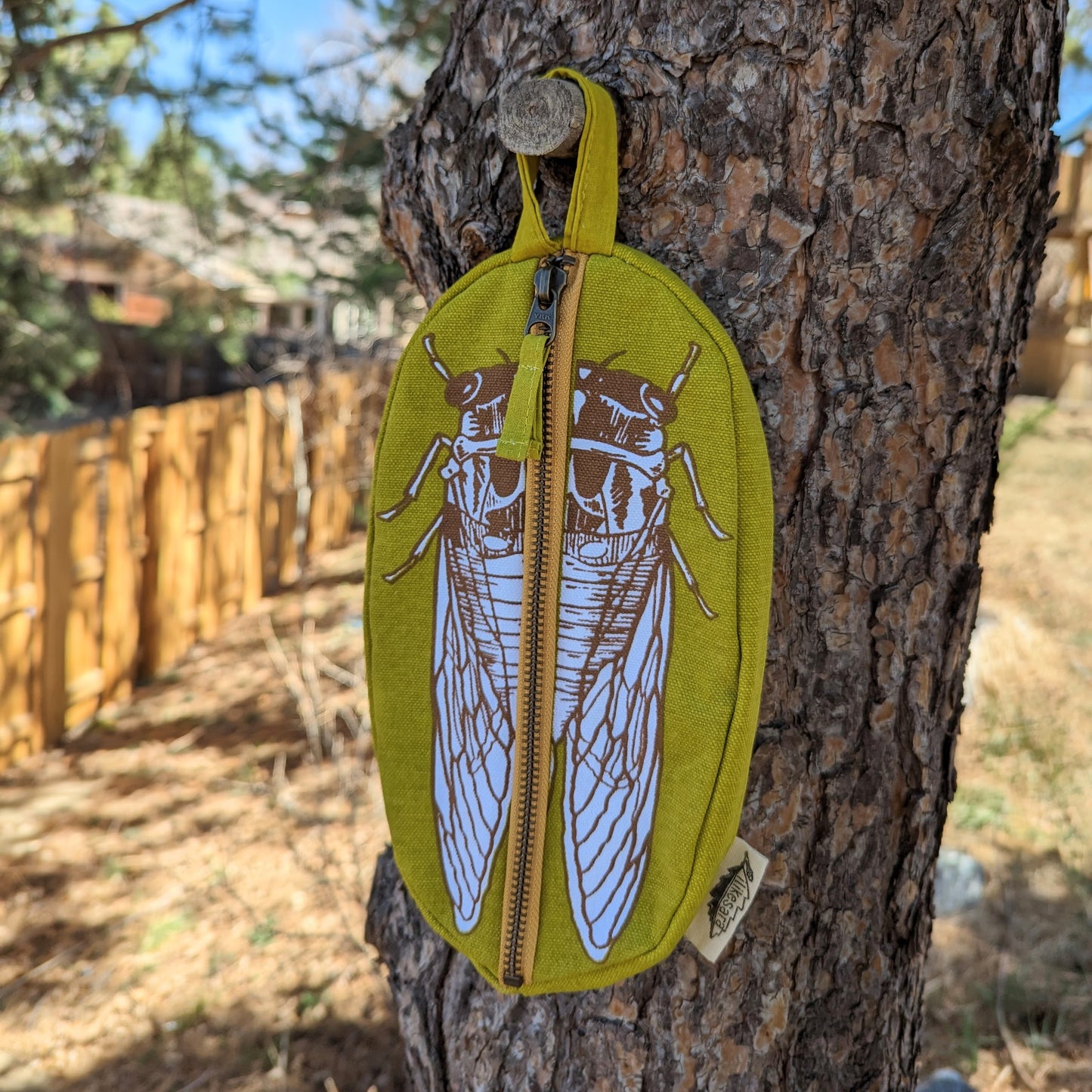 zippered pouch | cicada