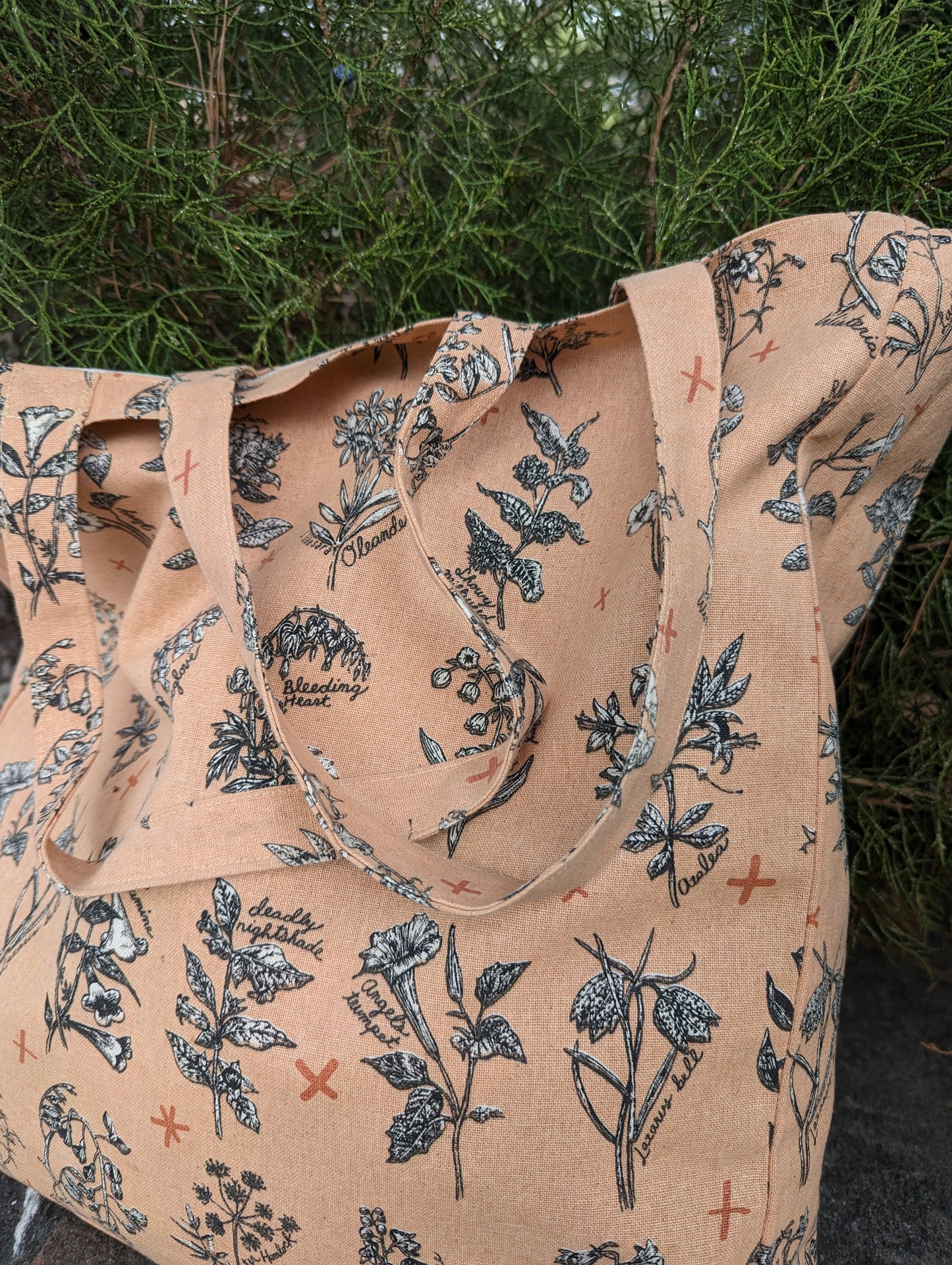 tote bag | fatal florals