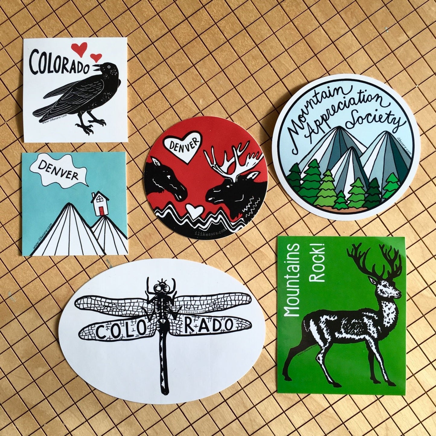 sticker | colorado dragonfly - waterproof uv-resistant vinyl state insect decal